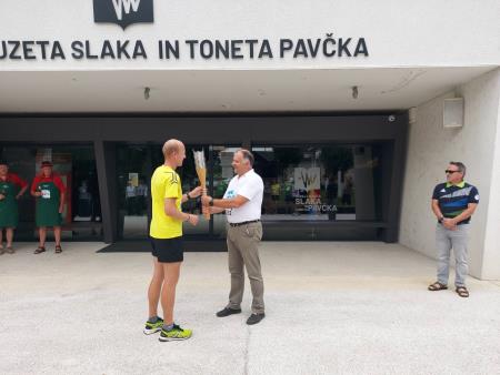 Slovenska bakla v Mirni Peci (1)